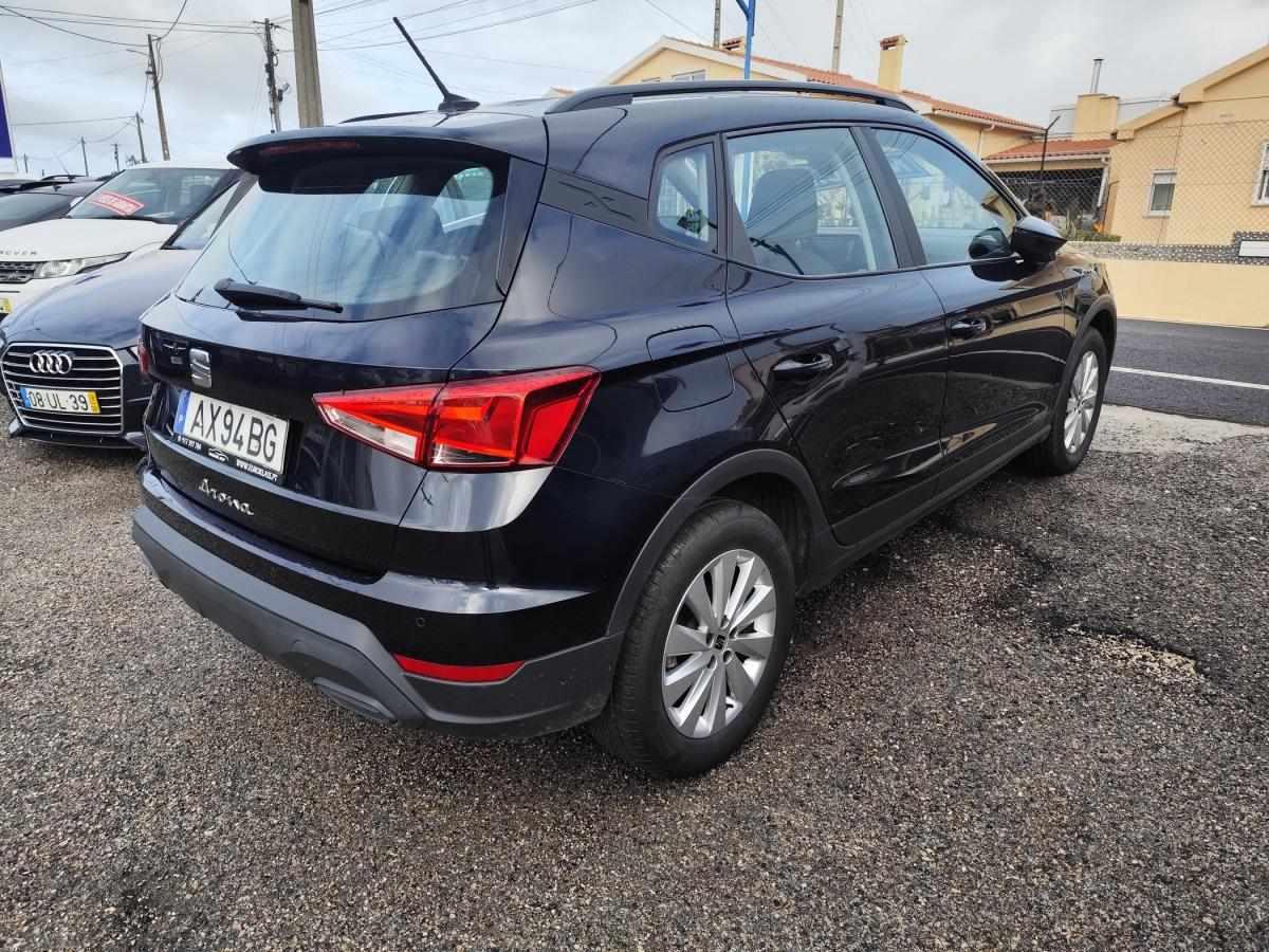 seat-arona-2023-gasolina-999cc