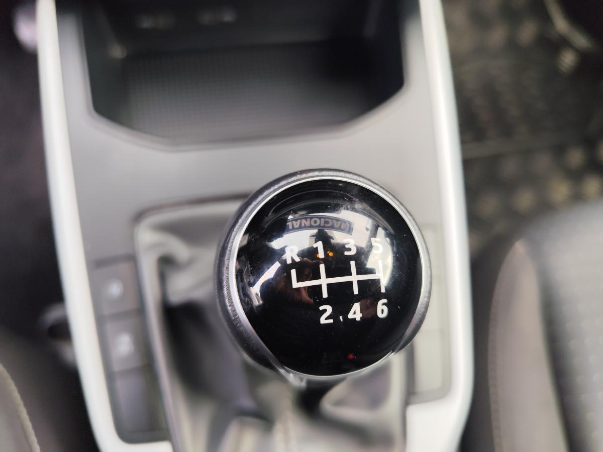 seat-arona-2023-gasolina-999cc
