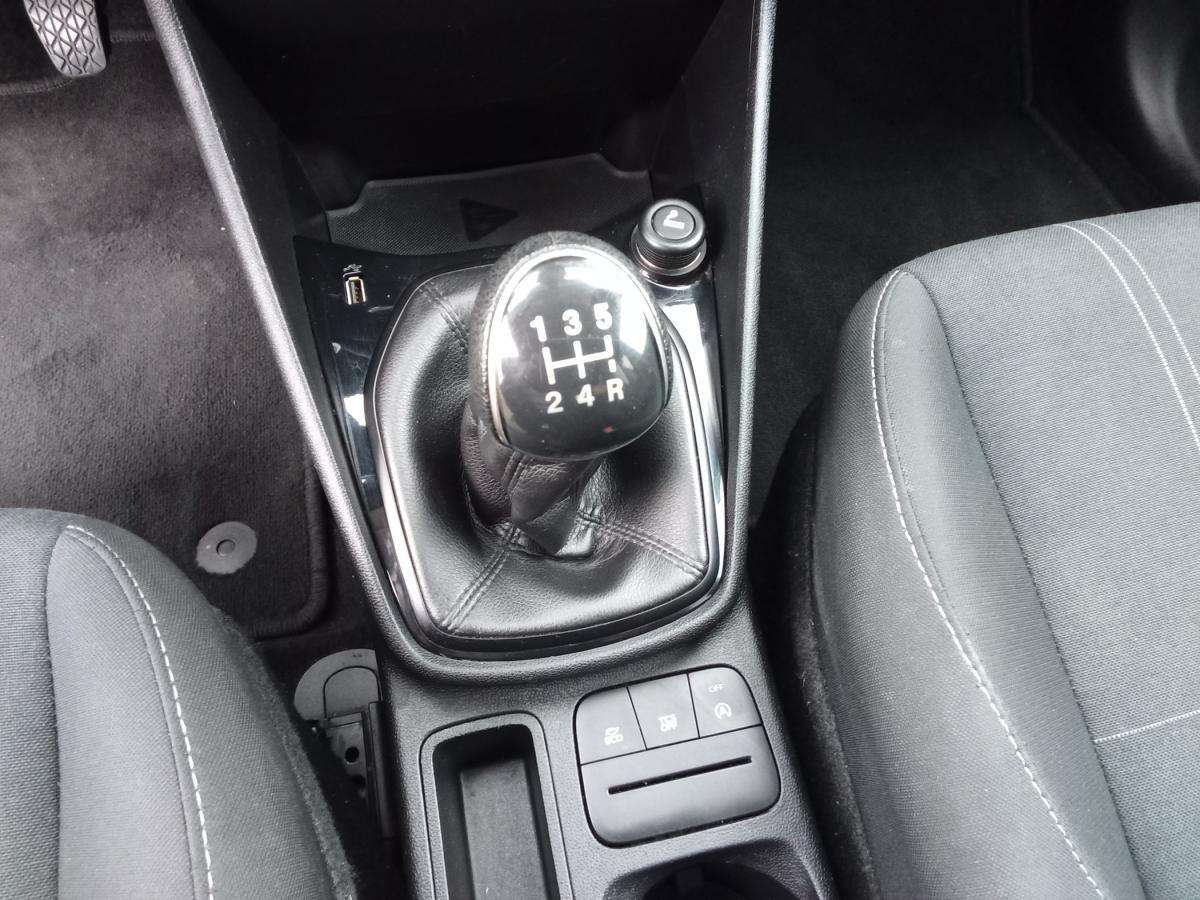 ford-fiesta-2019-gasolina-1084cc