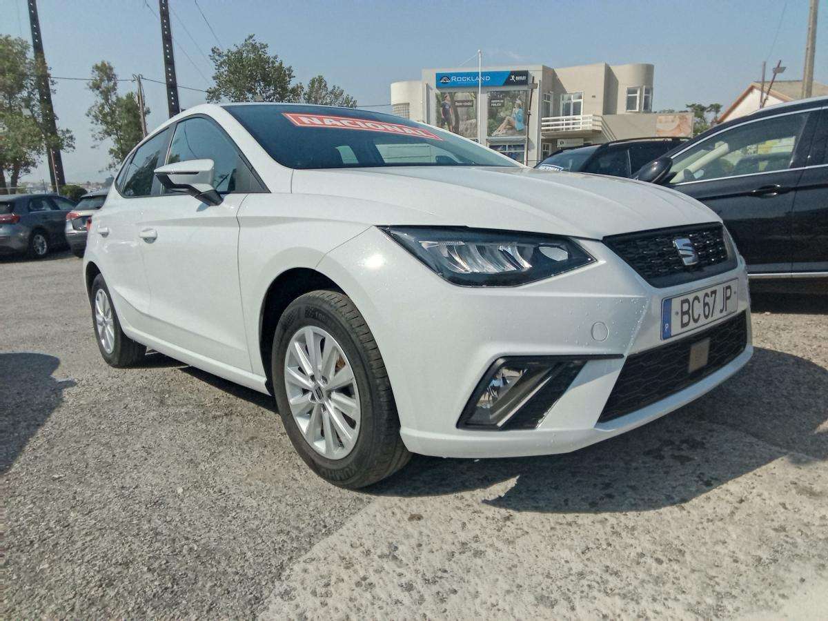 seat-ibiza-2023-gasolina-999cc