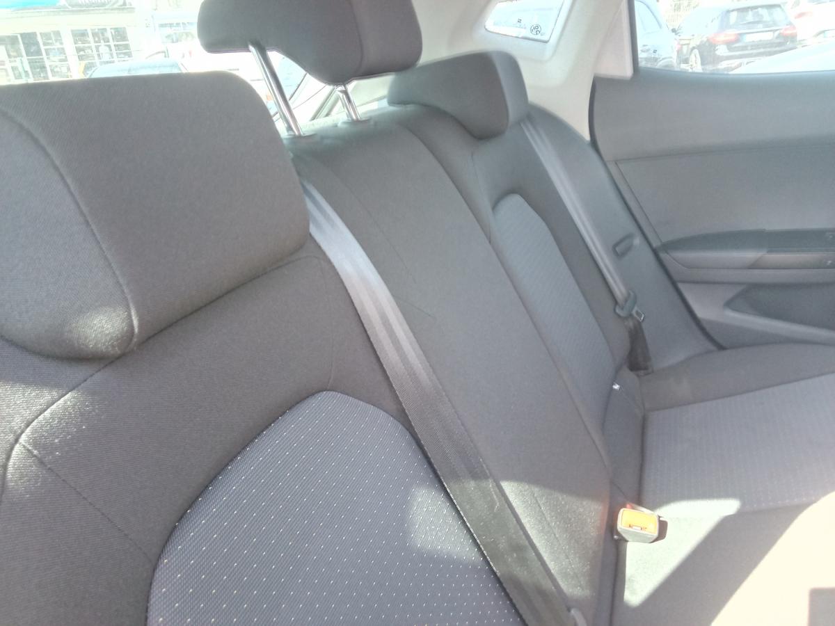 seat-ibiza-2023-gasolina-999cc