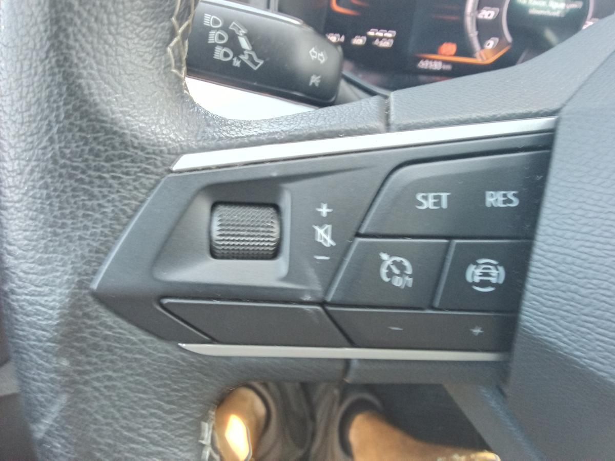 seat-ibiza-2023-gasolina-999cc
