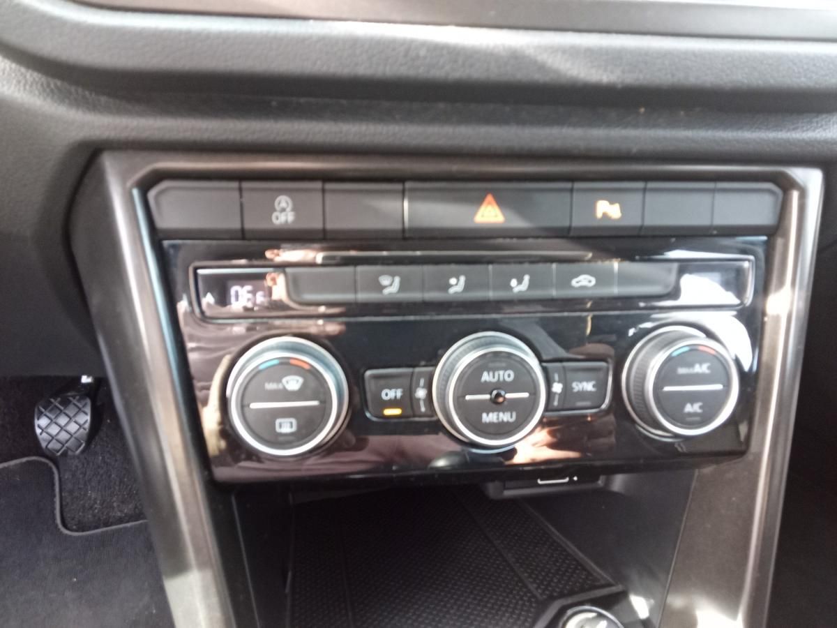 volkswagen-t-roc-2018-gasolina-999cc