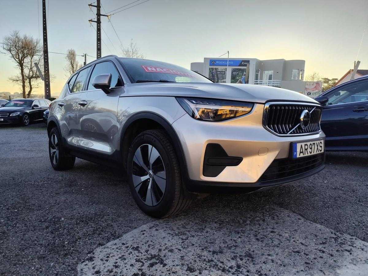 volvo-xc40-2022-hibrido-a-gasolina-1477cc