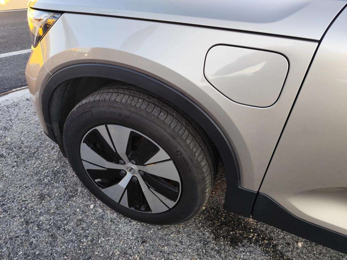 volvo-xc40-2022-hibrido-a-gasolina-1477cc