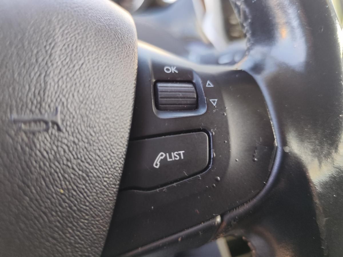peugeot-2008-2015-gasolina-1199cc