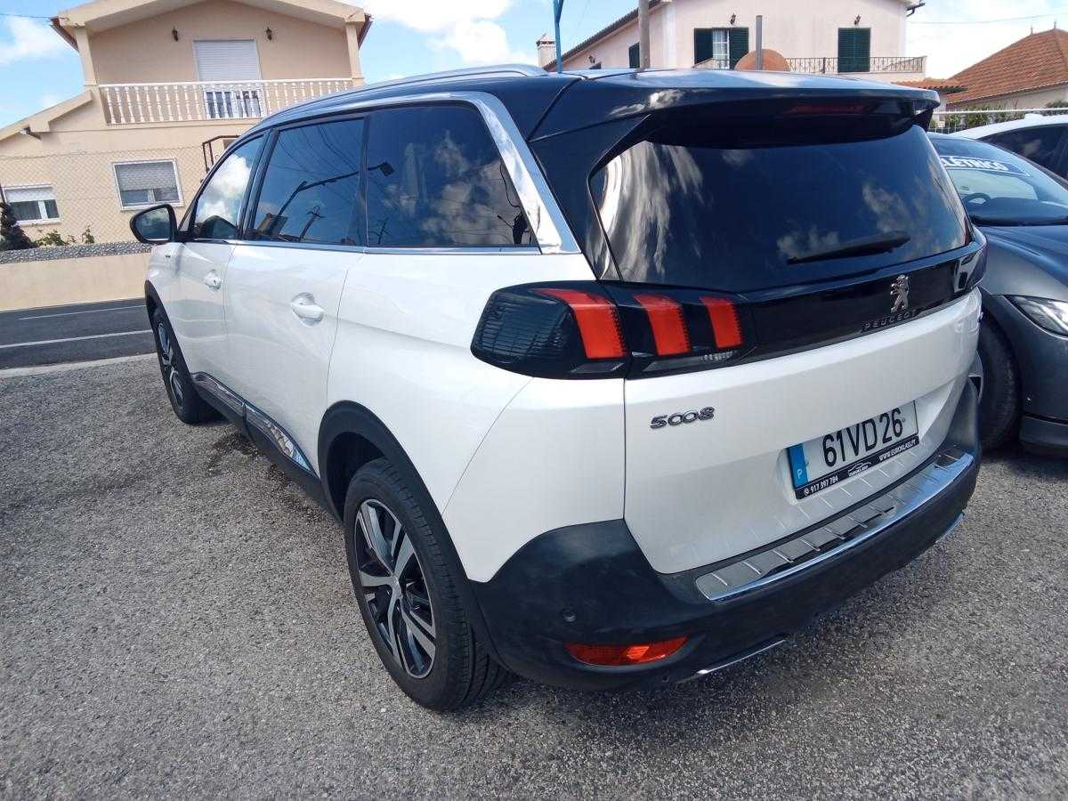 peugeot-5008-2018-diesel-1499cc