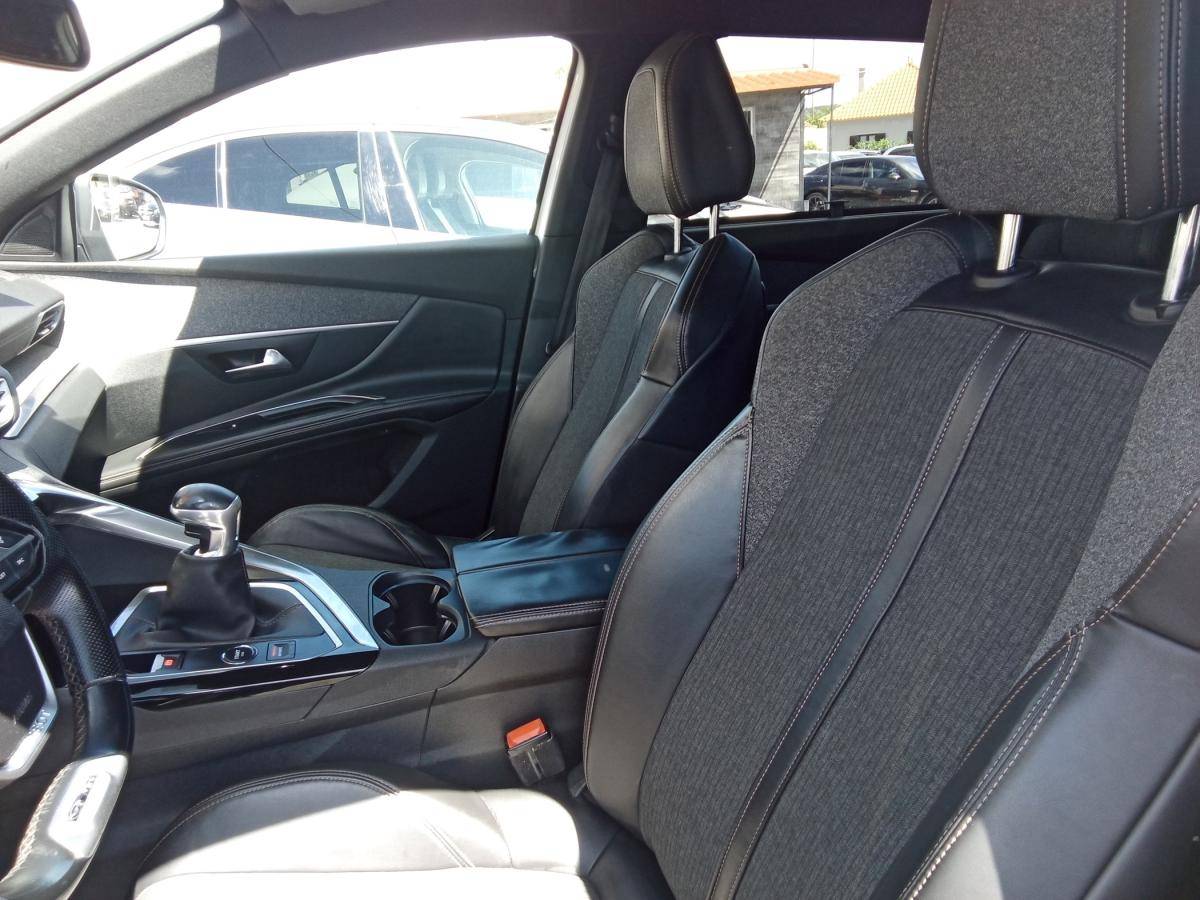 peugeot-5008-2018-diesel-1499cc