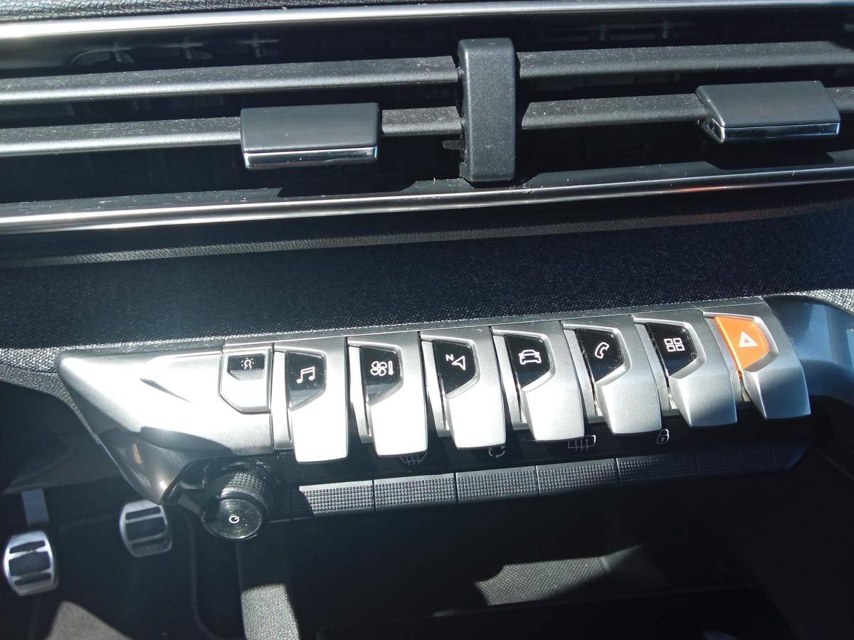 peugeot-5008-2018-diesel-1499cc