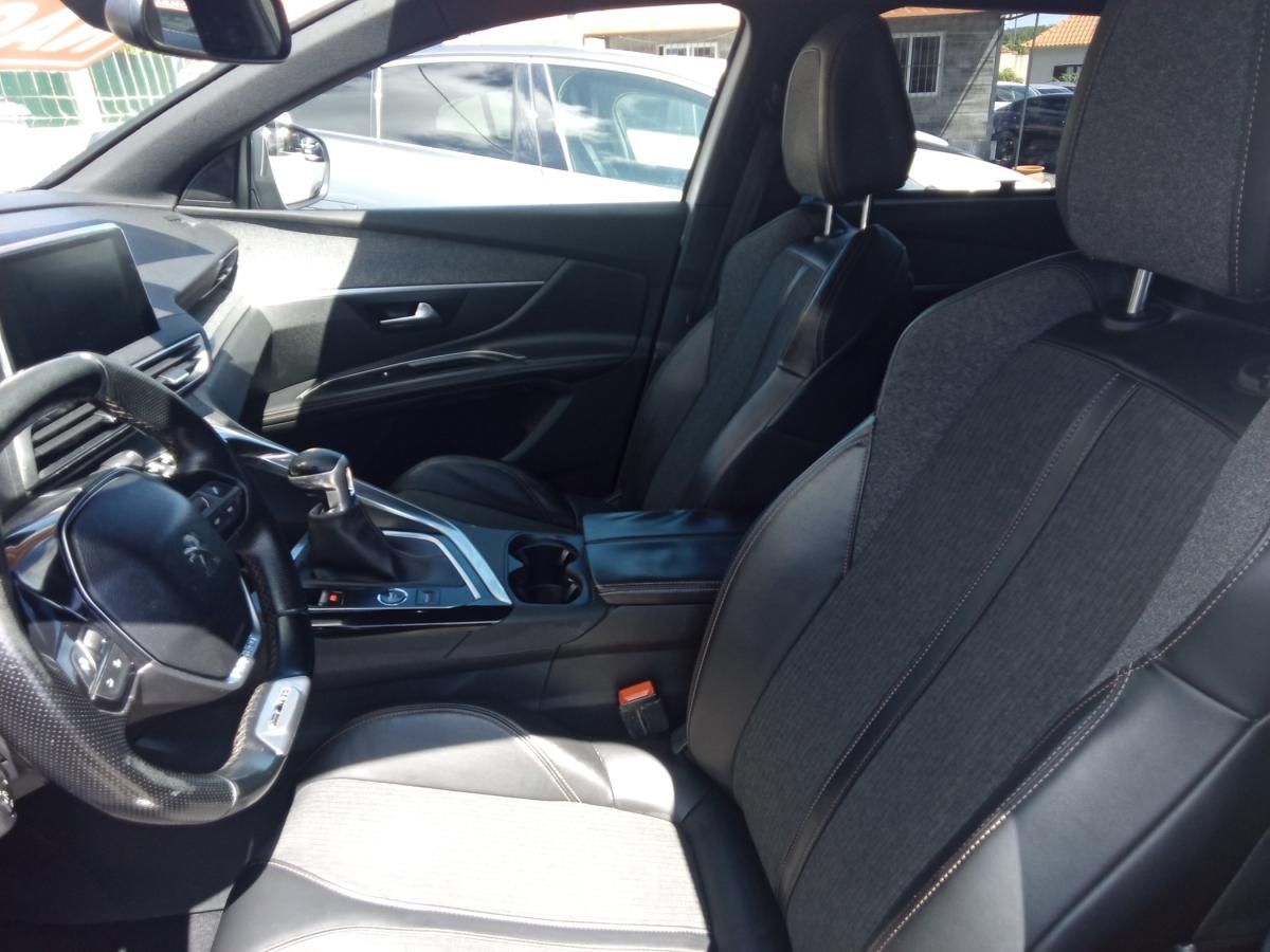 peugeot-5008-2018-diesel-1499cc