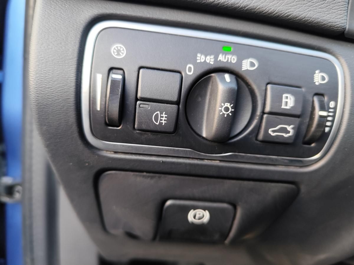 volvo-v60-2017-hibrido-a-diesel-2400cc