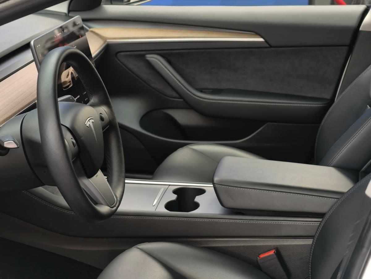 tesla-model-3-performance-2023-eletrico