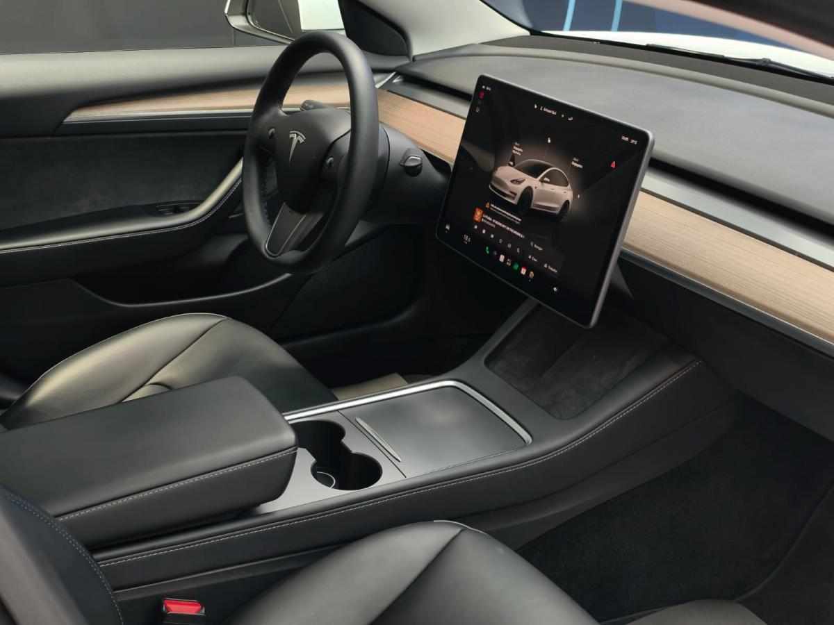 tesla-model-3-performance-2023-eletrico