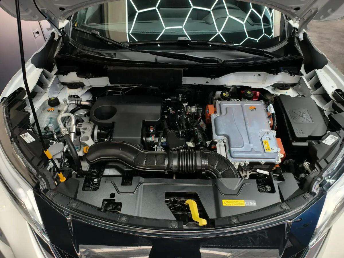 nissan-juke-2025-hibrido-a-gasolina-1598cc