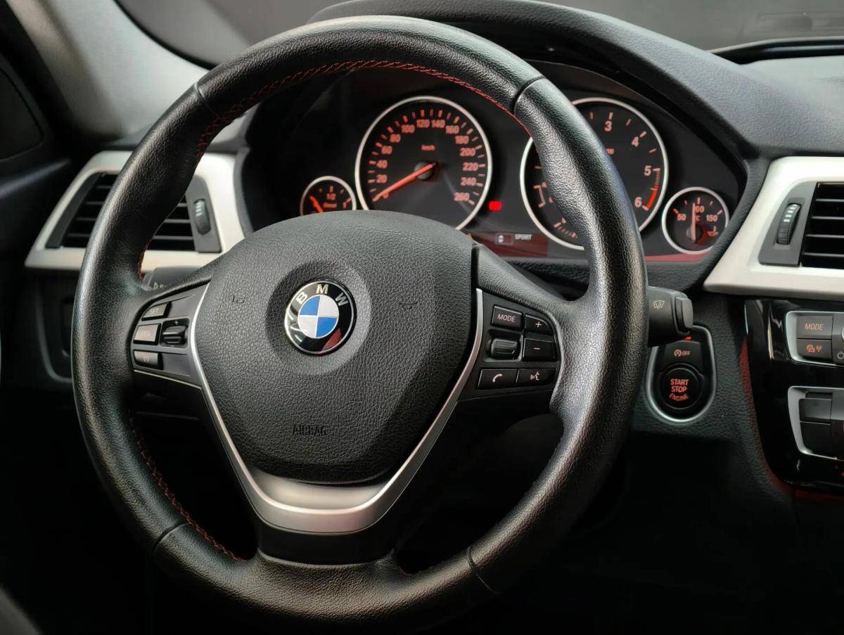 bmw-serie-3-318d-touring-2016-diesel-1995cc