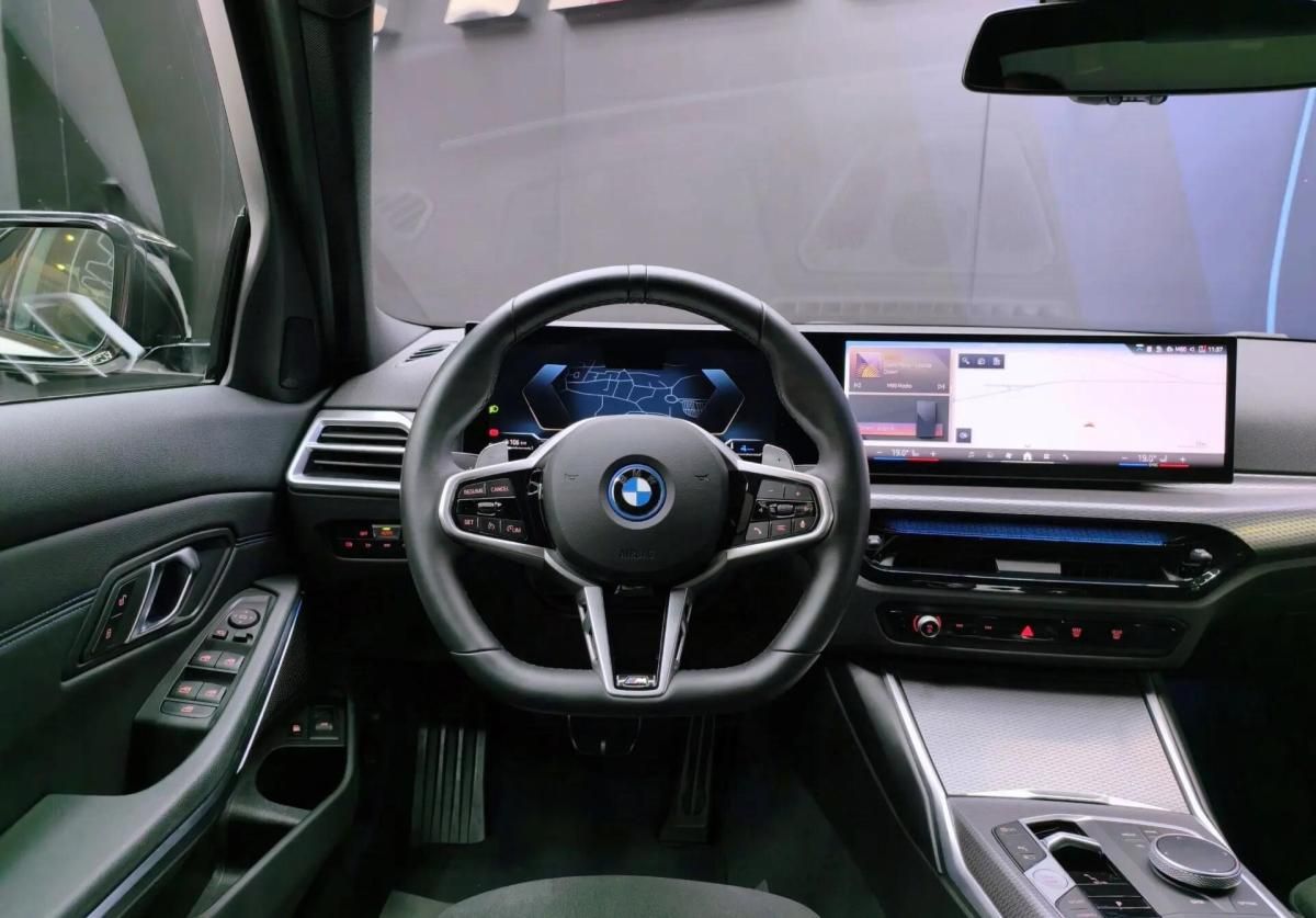 bmw-serie-3-330e-2025-hibrido-a-gasolina-1998cc