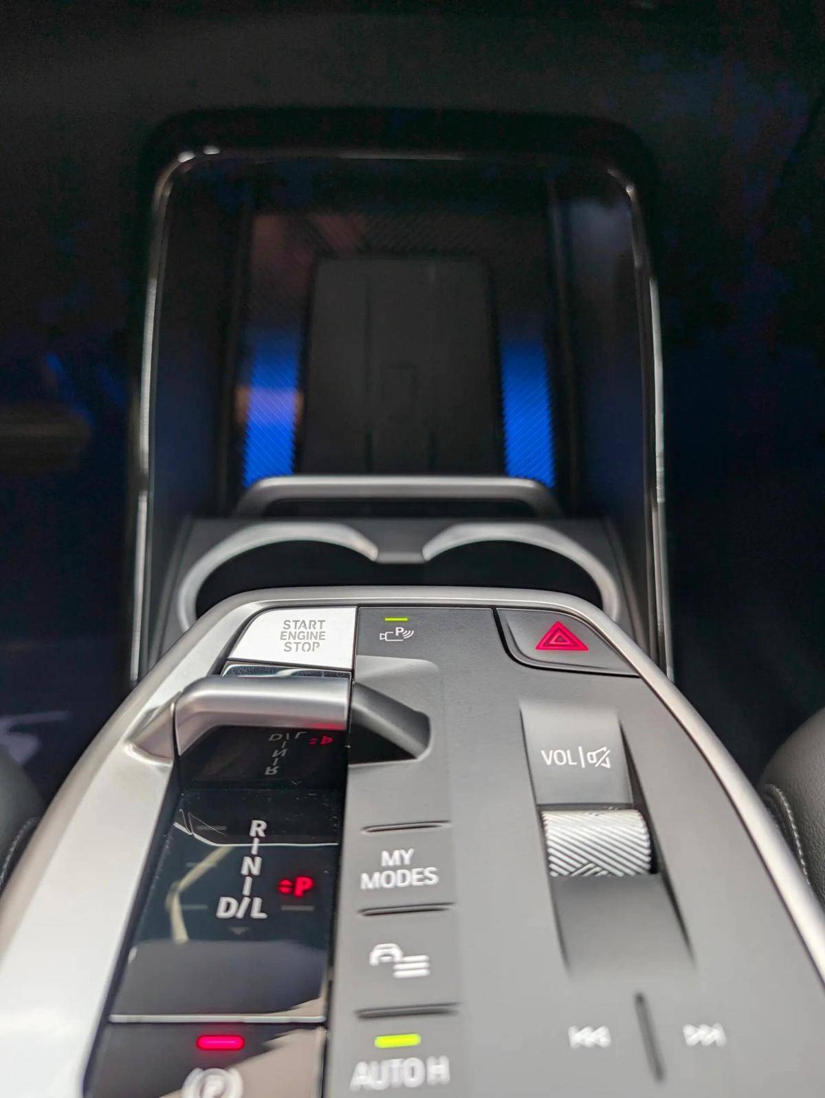 bmw-x1-xdrive25e-2023-hibrido-a-gasolina-1499cc
