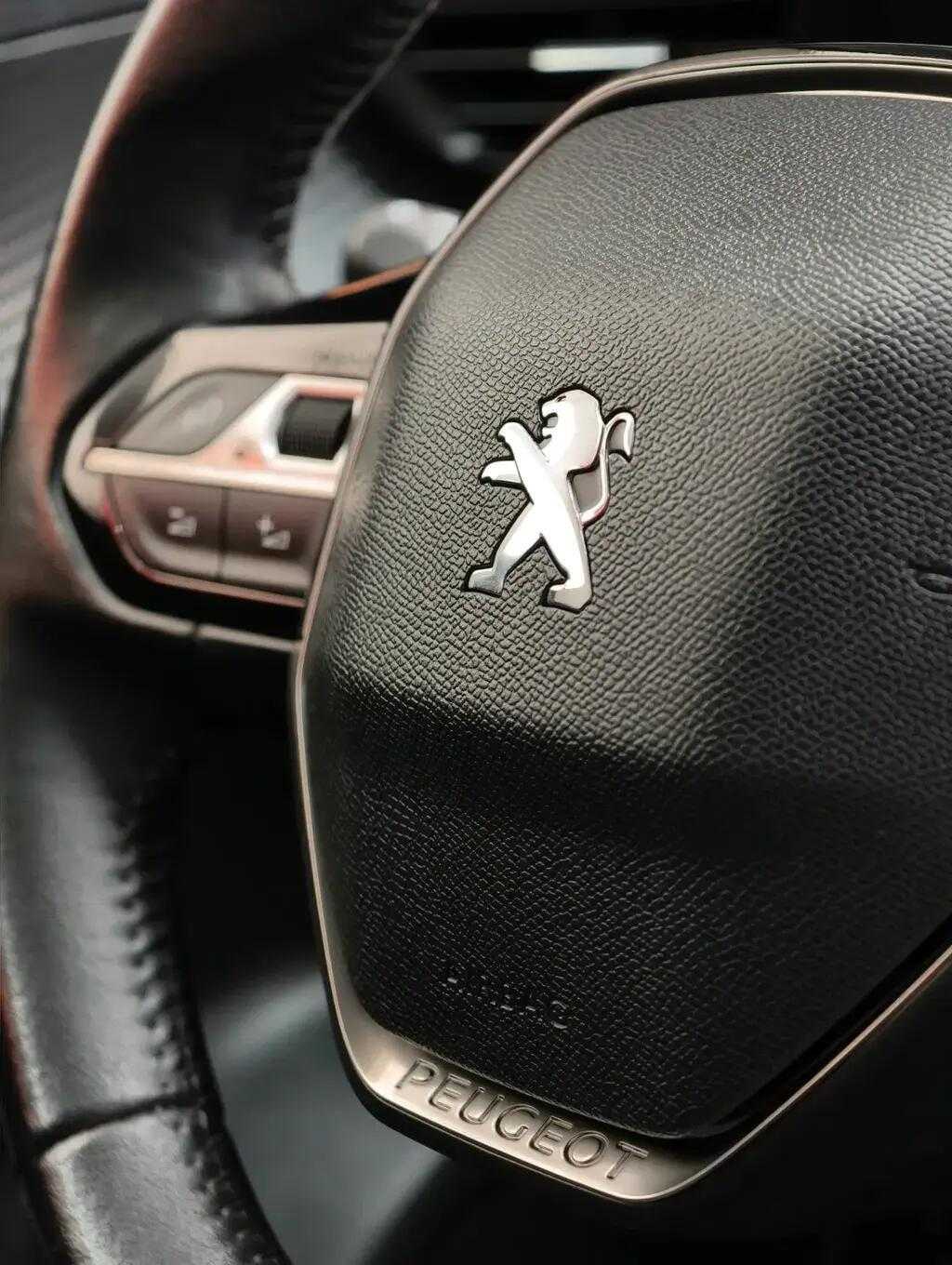 peugeot-2008-2020-diesel-1499cc