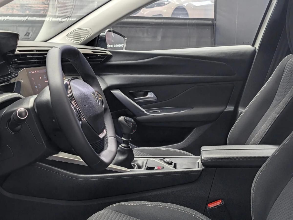 peugeot-308-2022-diesel-1499cc
