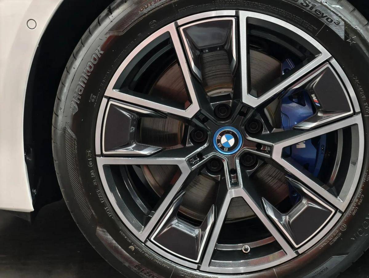 bmw-serie-i-i5-edrive40-2025-eletrico-0cc