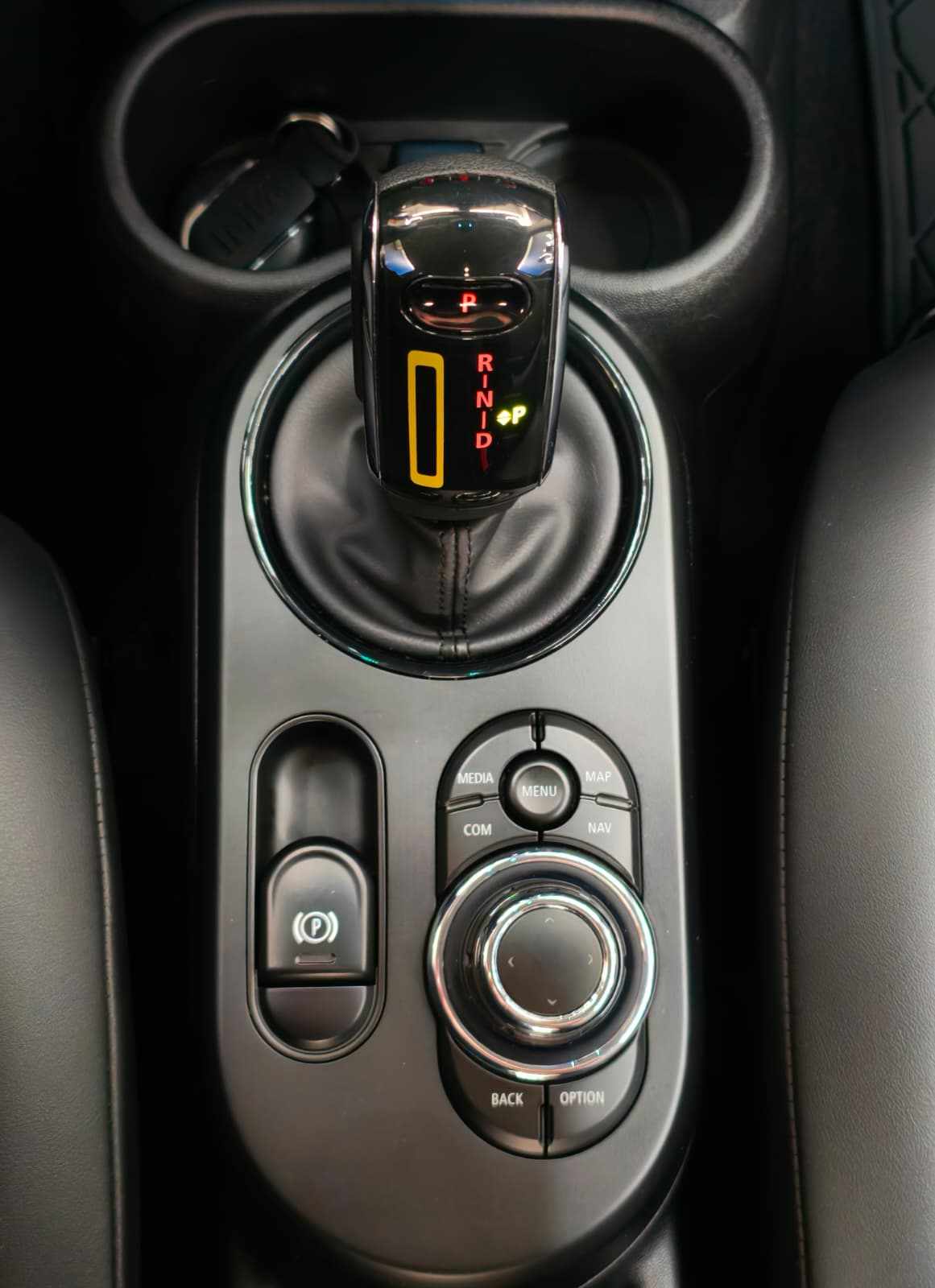 mini-hatch-cooper-se-32-6-kwh-2023-eletrico