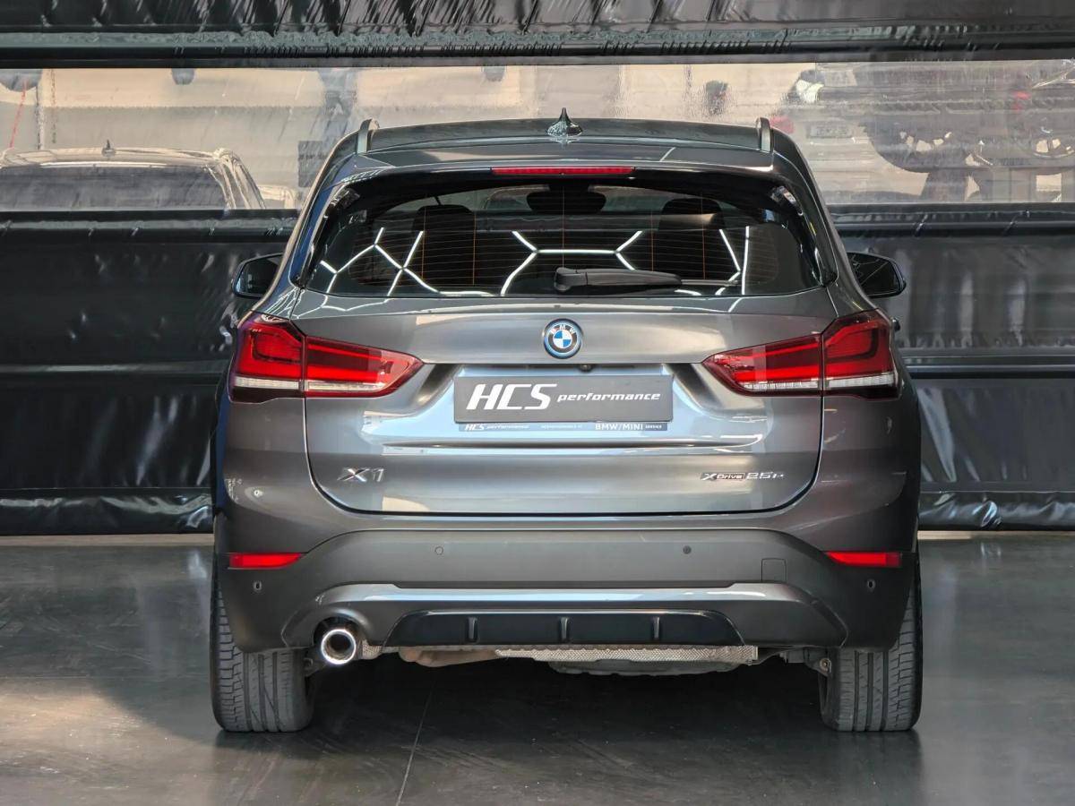 bmw-x1-xdrive25e-2022-hibrido-a-gasolina-1499cc