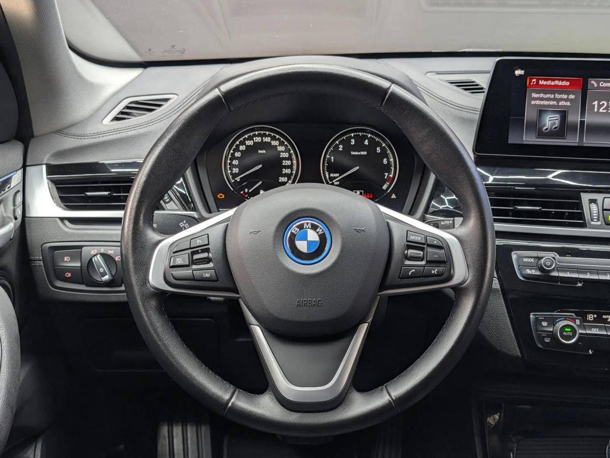 bmw-x1-xdrive25e-2022-hibrido-a-gasolina-1499cc