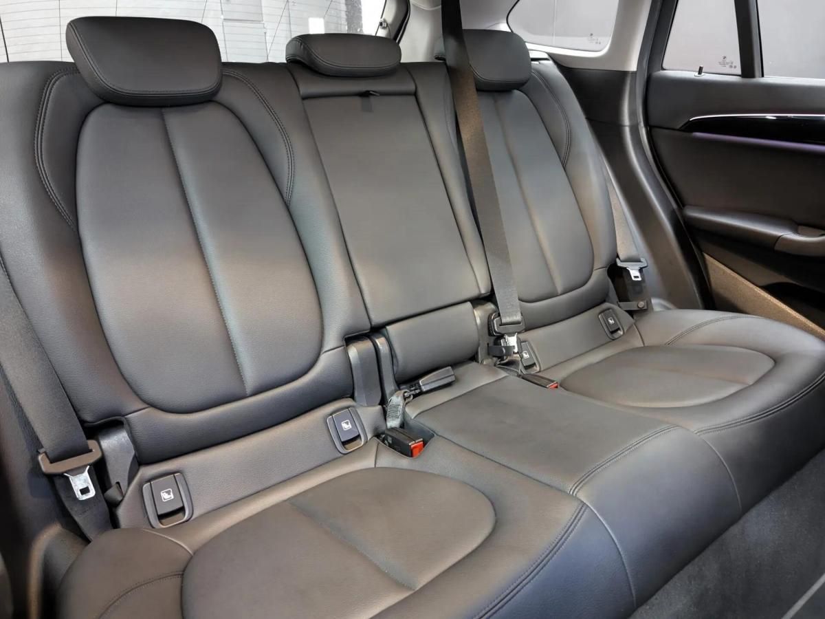 bmw-x1-xdrive25e-2022-hibrido-a-gasolina-1499cc