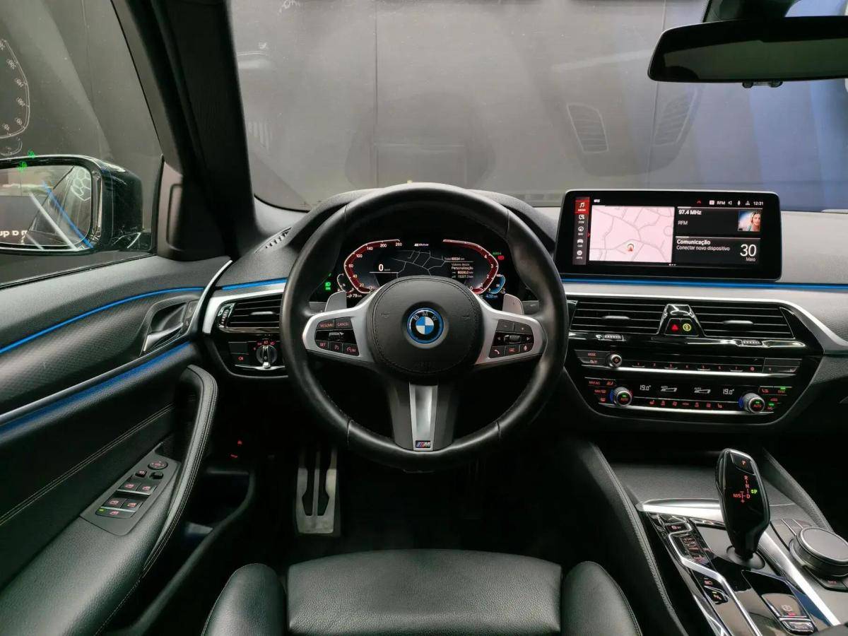bmw-serie-5-2023-hibrido-a-gasolina-1998cc