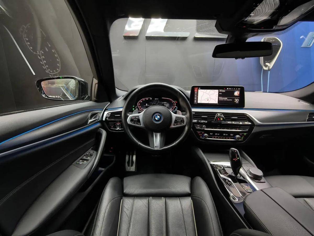 bmw-serie-5-2023-hibrido-a-gasolina-1998cc