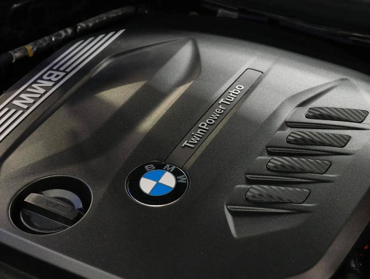 bmw-serie-3-2023-diesel-1995cc
