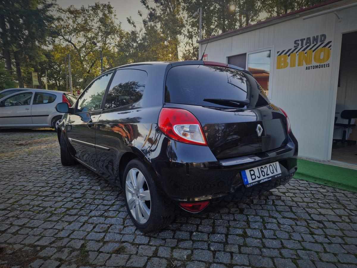renault-clio-1-2-tce-1-1-2011-gasolina-1149cc