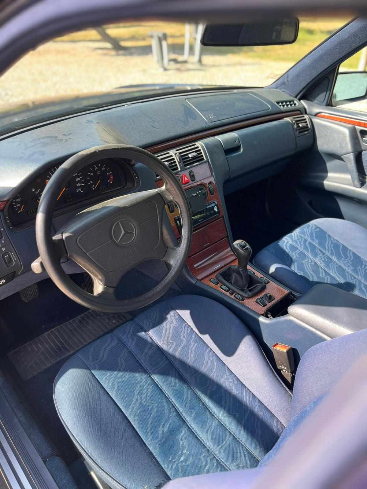 mercedes-benz-classe-e-e-220-d-1997-diesel-2155cc
