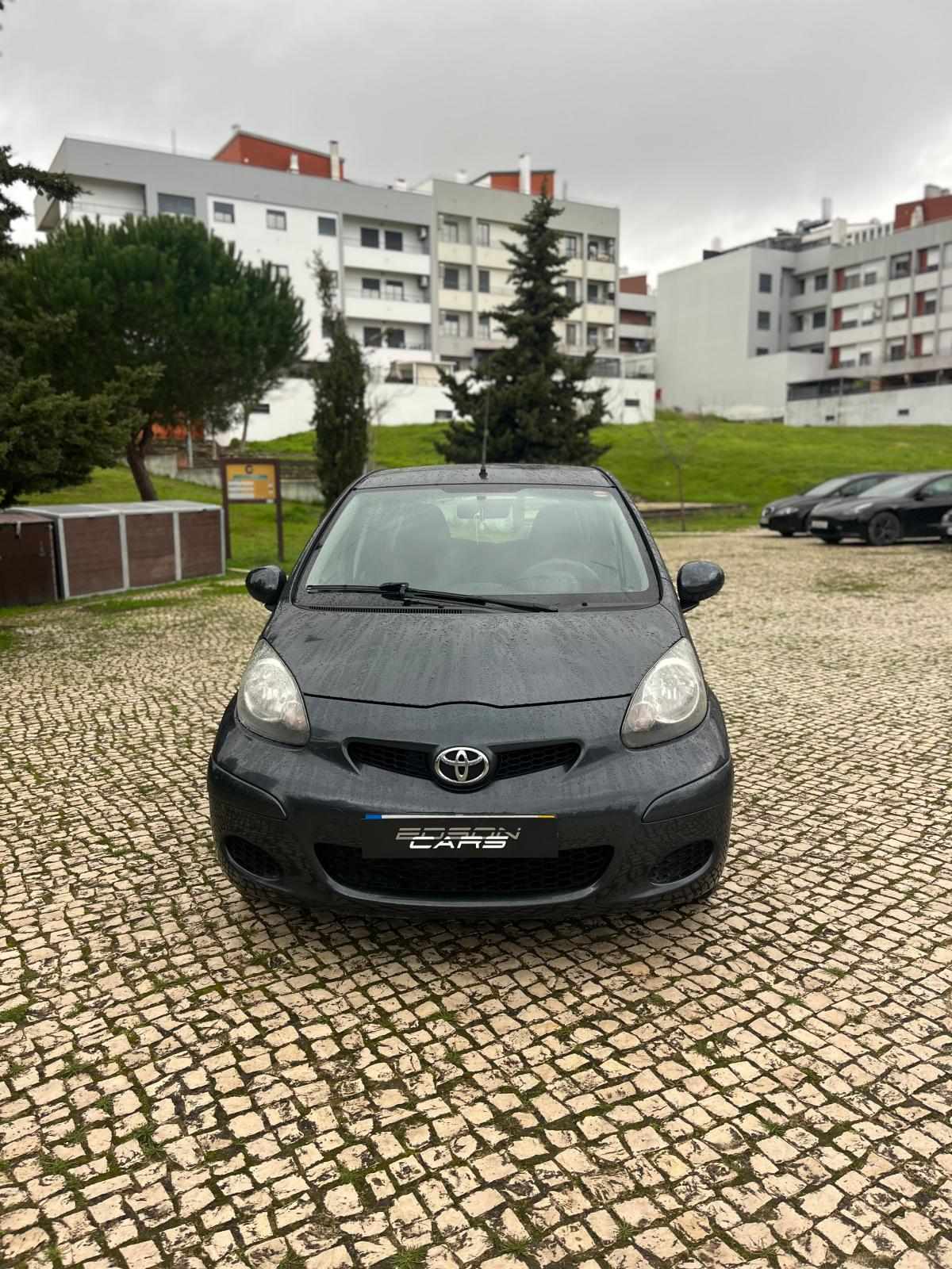 toyota-aygo-1-0-vvt-i-2011-gasolina-998cc