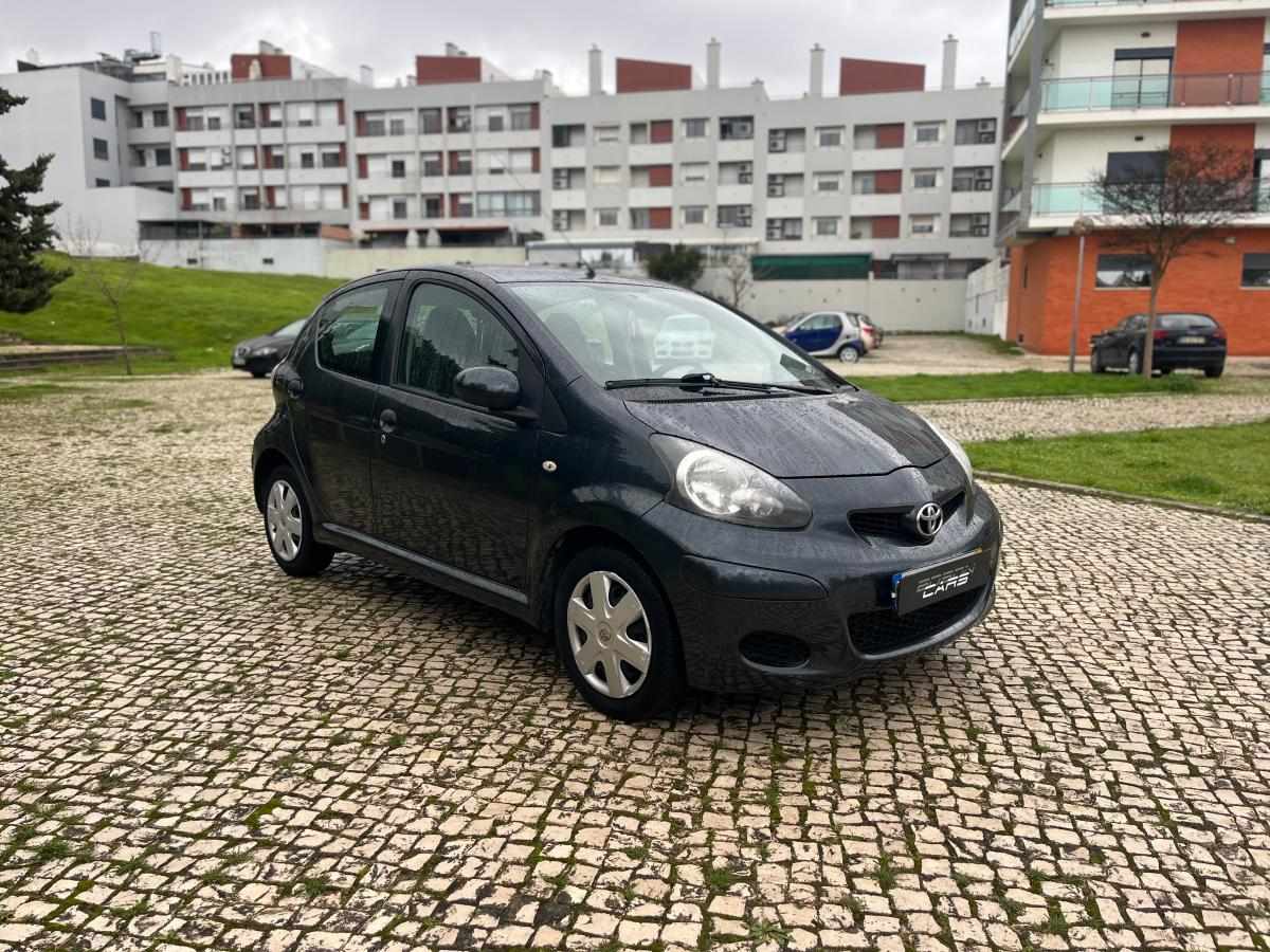 toyota-aygo-1-0-vvt-i-2011-gasolina-998cc