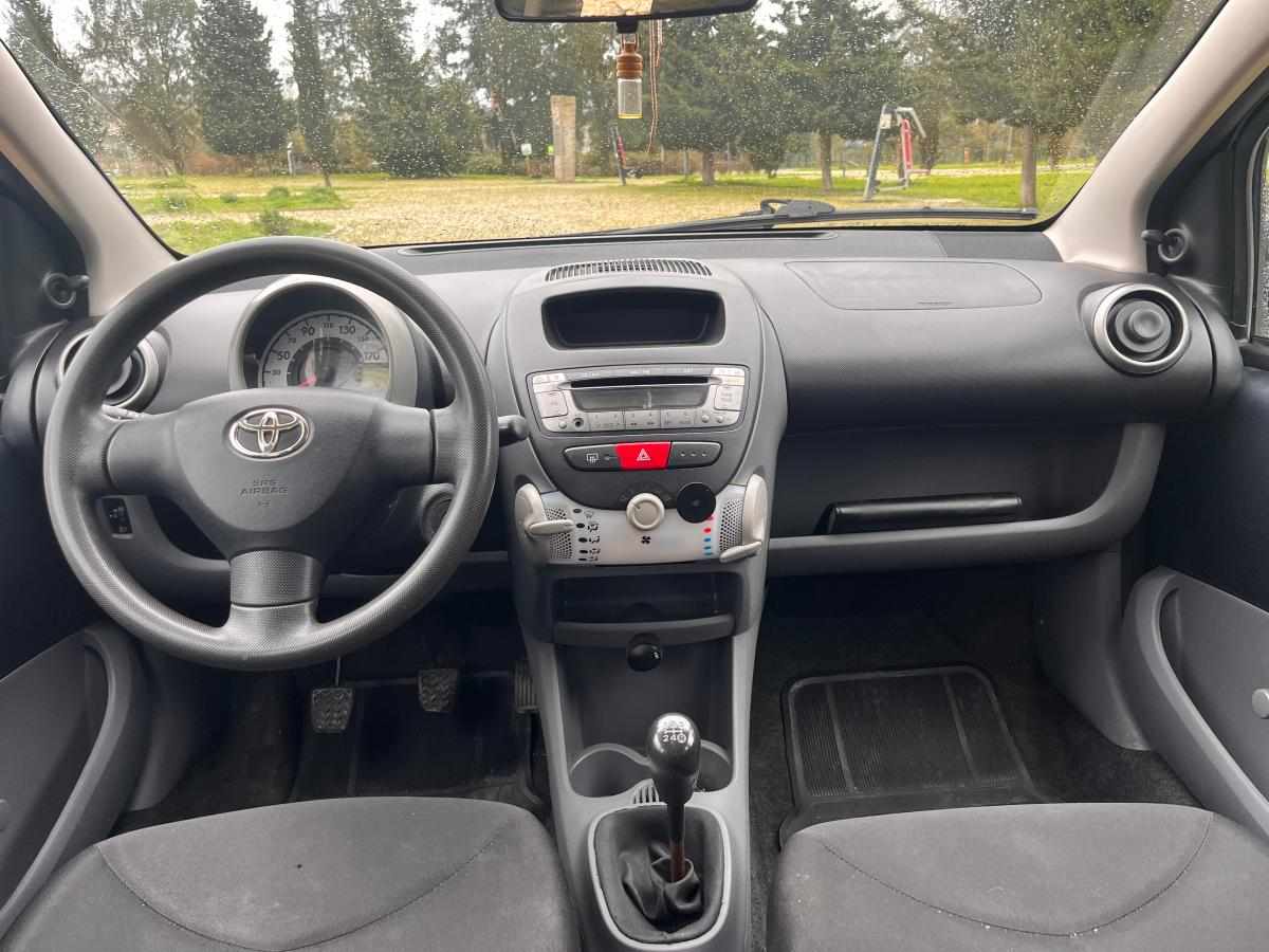 toyota-aygo-1-0-vvt-i-2011-gasolina-998cc