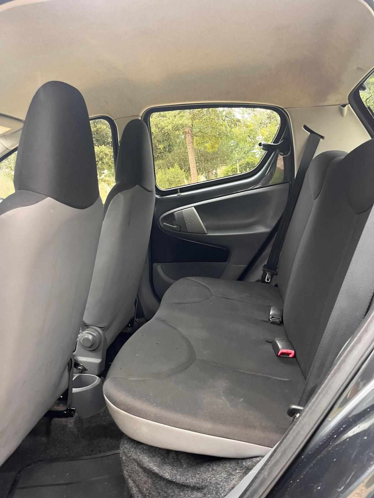 toyota-aygo-1-0-vvt-i-2011-gasolina-998cc