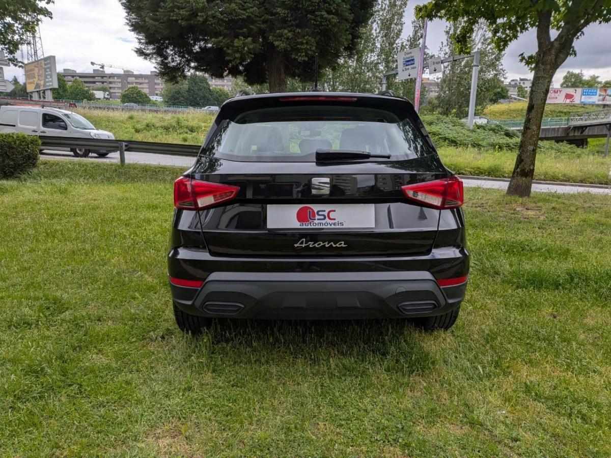 seat-arona-2023-gasolina-999cc