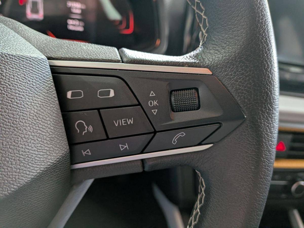seat-arona-2023-gasolina-999cc
