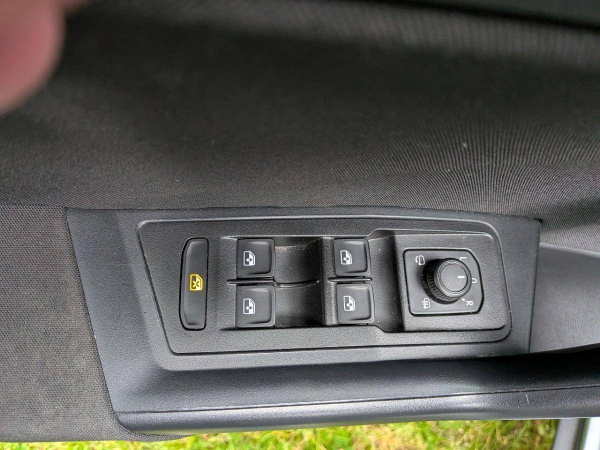 volkswagen-t-roc-2024-gasolina-999cc