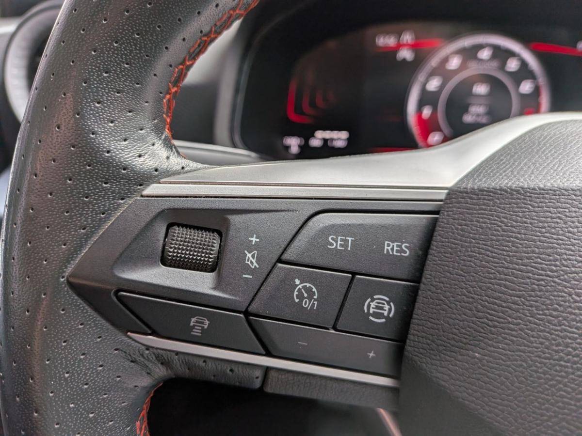 seat-ibiza-2023-gasolina-999cc