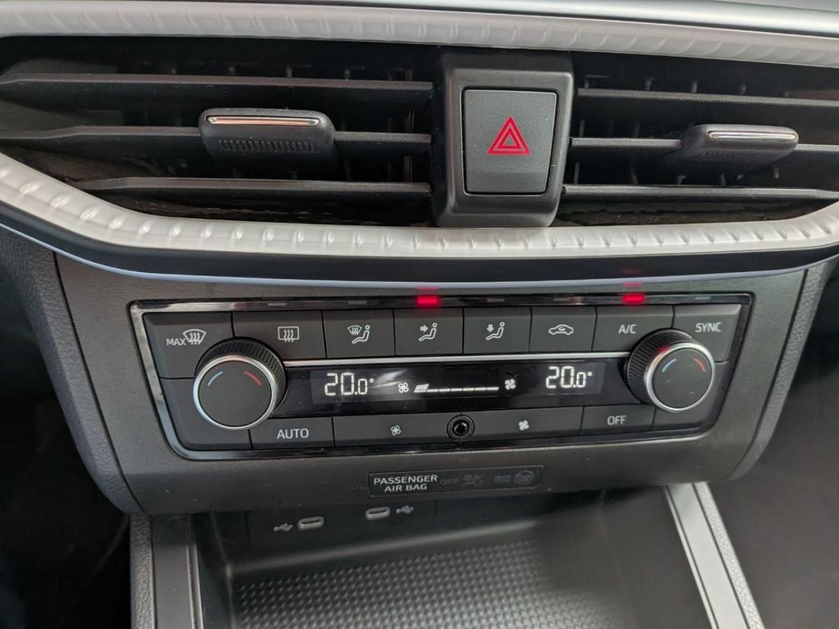 seat-ibiza-2023-gasolina-999cc