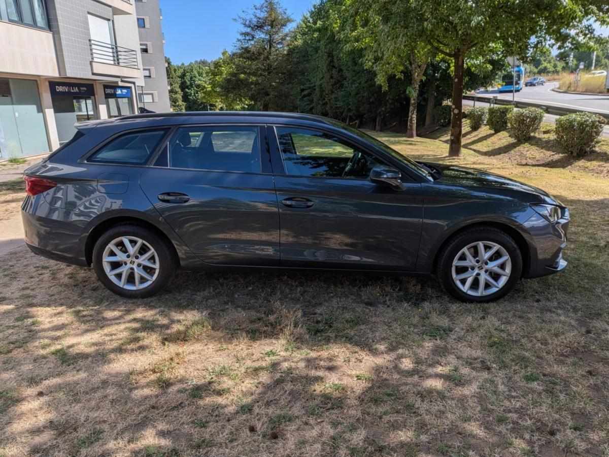 seat-leon-st-2023-diesel-1968cc