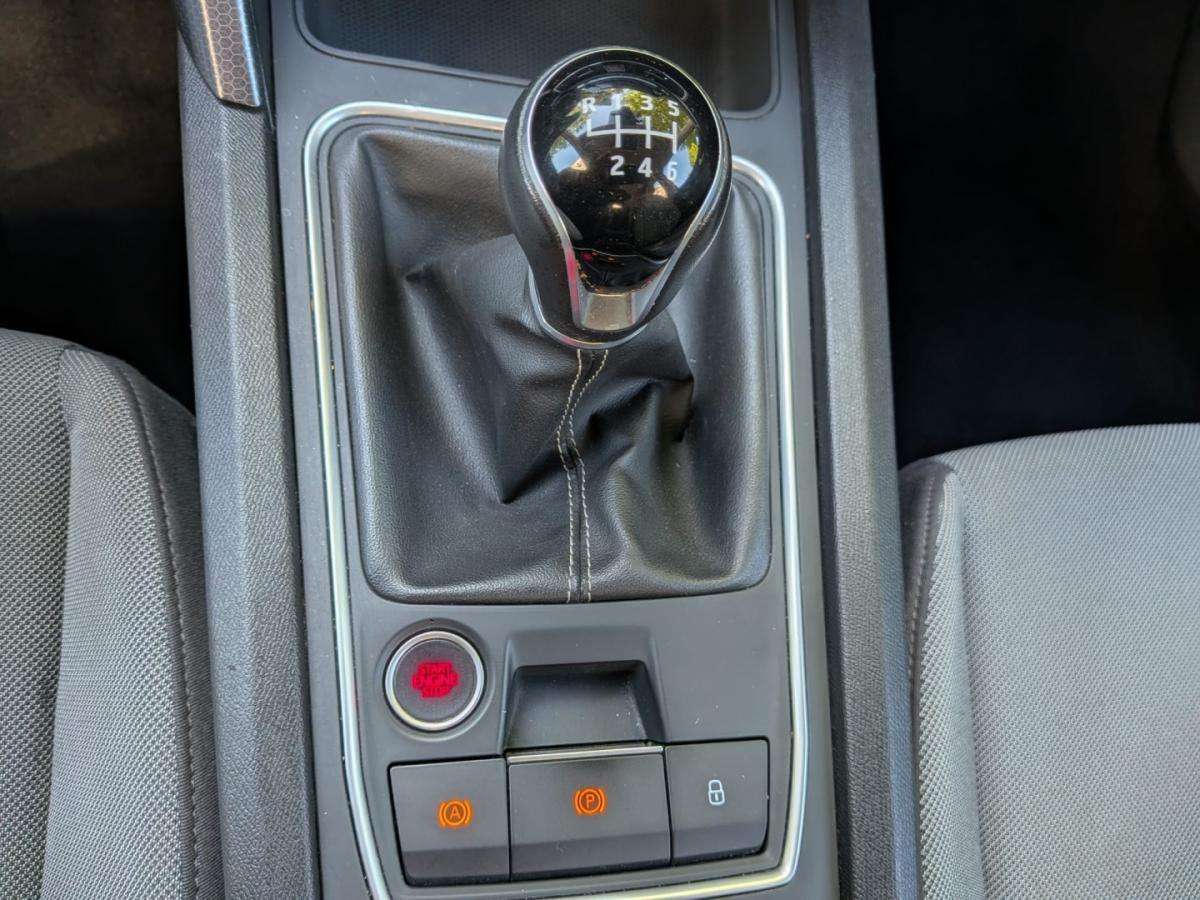 seat-leon-st-2023-diesel-1968cc