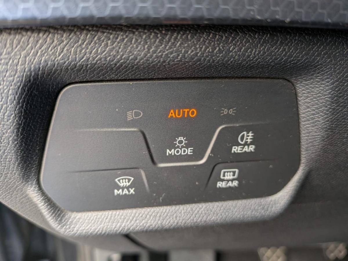 seat-leon-st-2023-diesel-1968cc