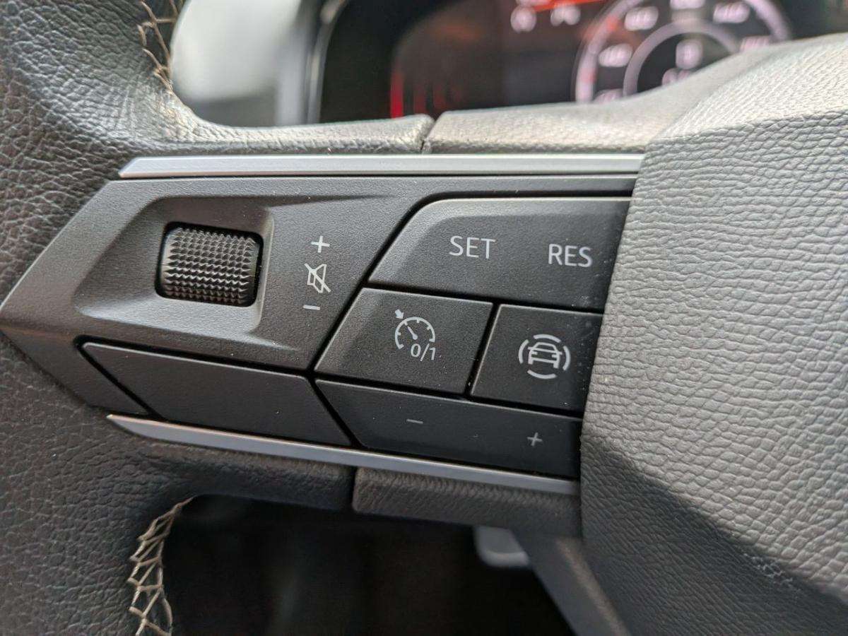 seat-ibiza-2024-gasolina-999cc
