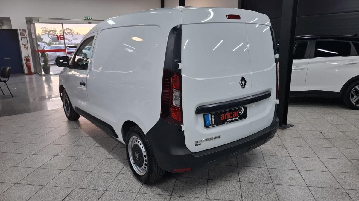 renault-express-2023-diesel-1461cc