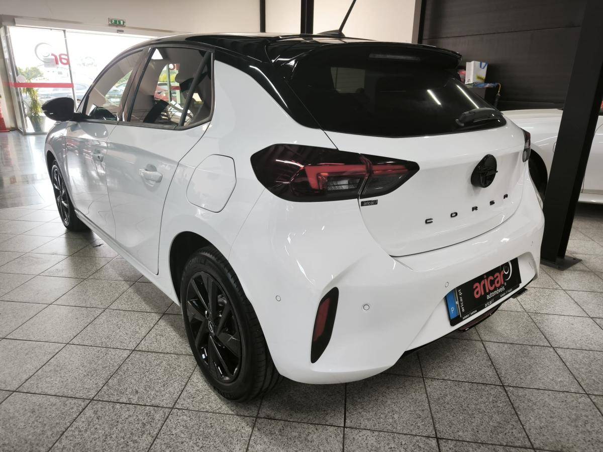 opel-corsa-2025-gasolina-1199cc
