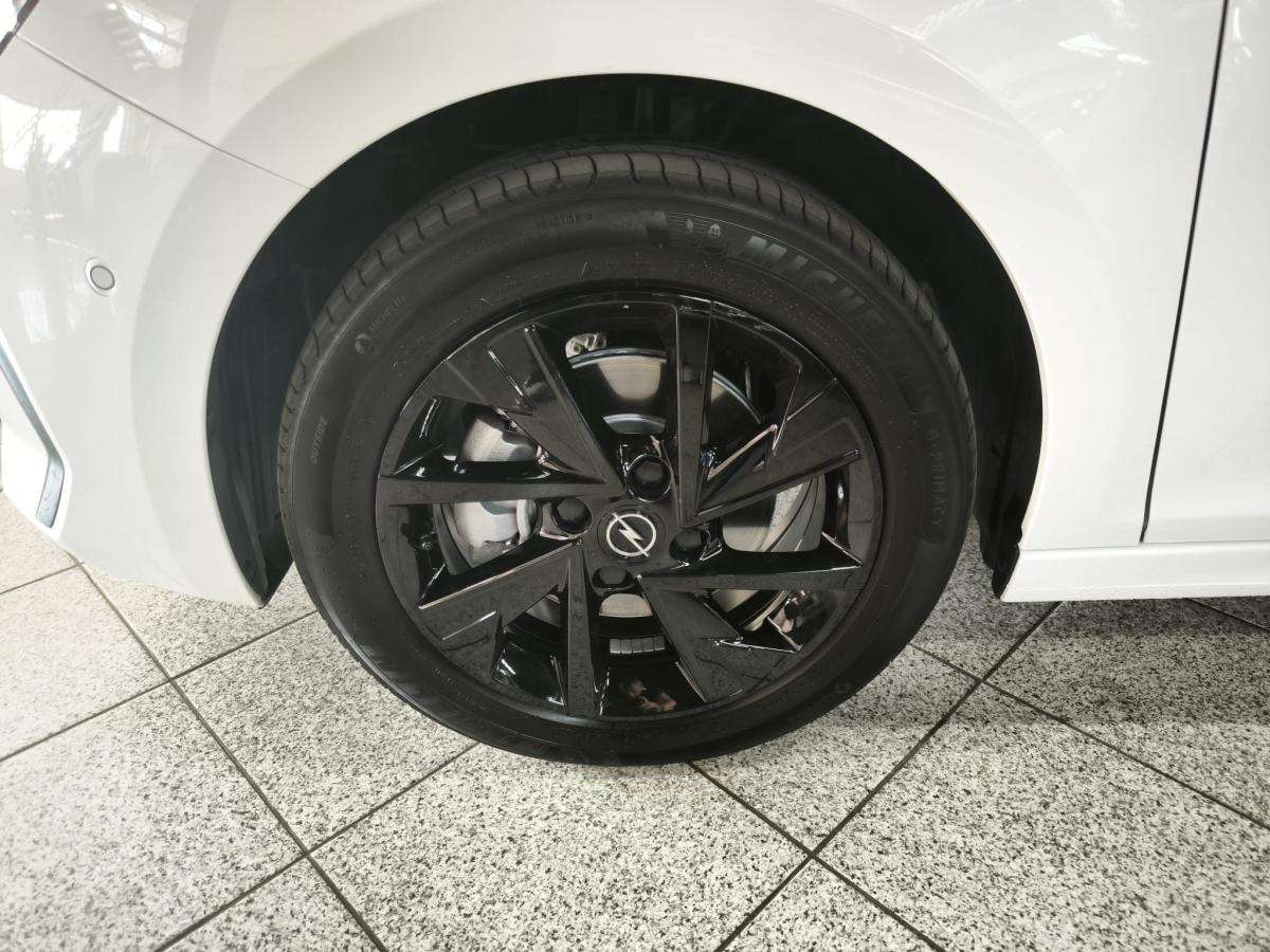 opel-corsa-2025-gasolina-1199cc