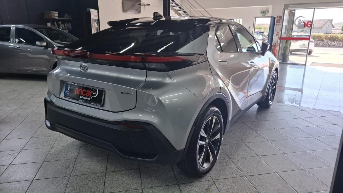 toyota-c-hr-2026-hibrido-a-gasolina-1798cc